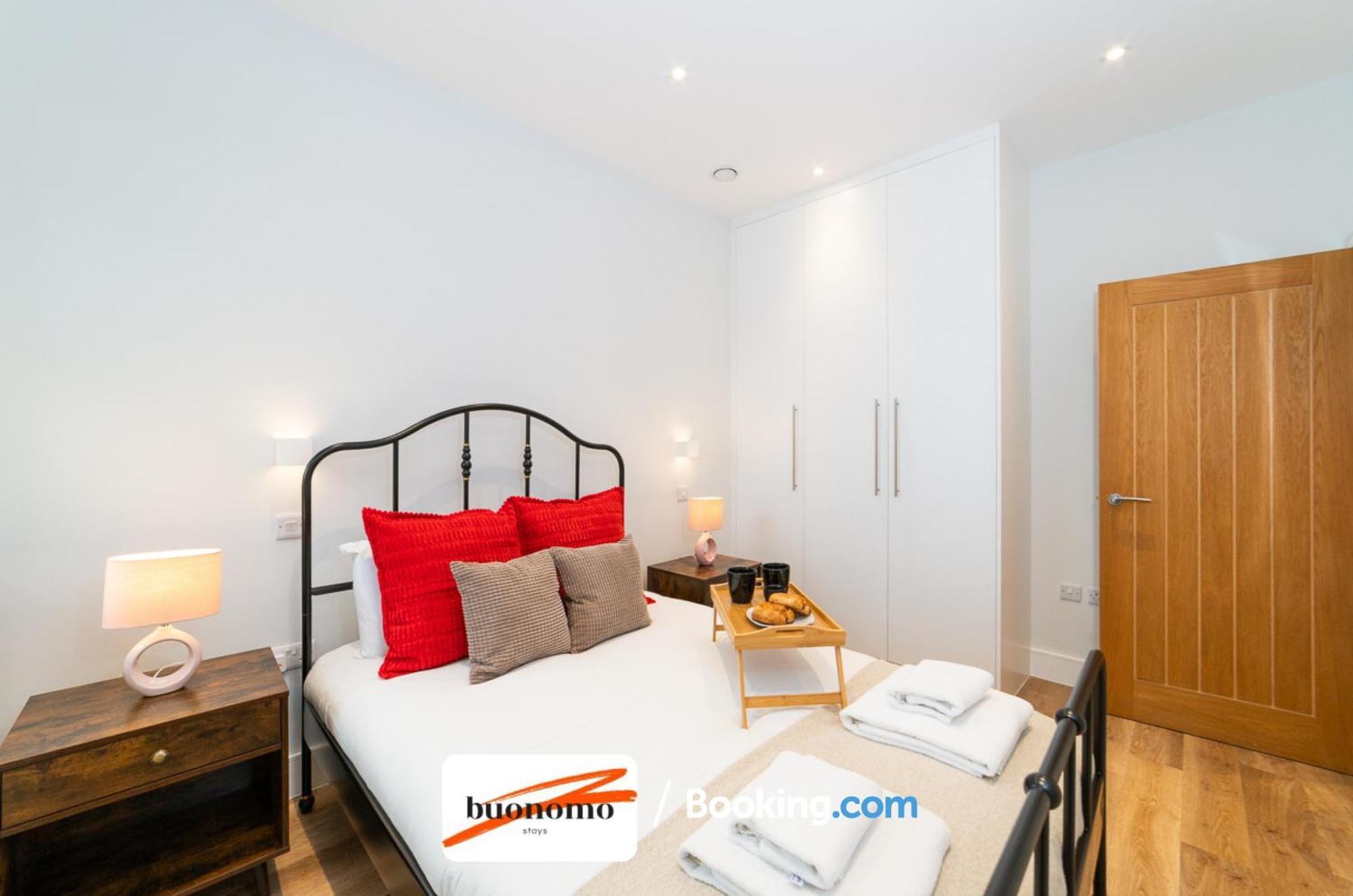 Apartamento Two Bedroom At Buonomo Short Lets & Serviced Close To Wimbledon Tennis Courts
